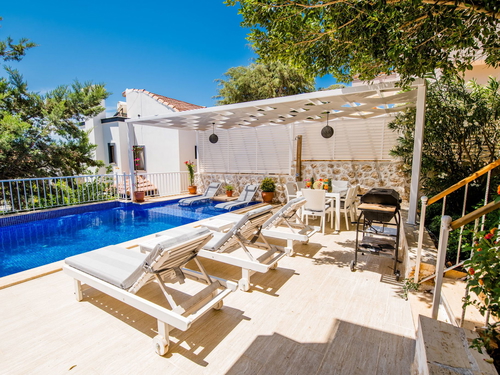  gece  -  Kasım
  | Kalkan Merkezde Deniz Manzaralı Jakuzili Villa (6 Kişilik, Özel Havuzlu)